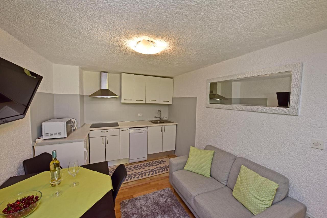 Apartment Corta City-Centre Poreč Exteriör bild