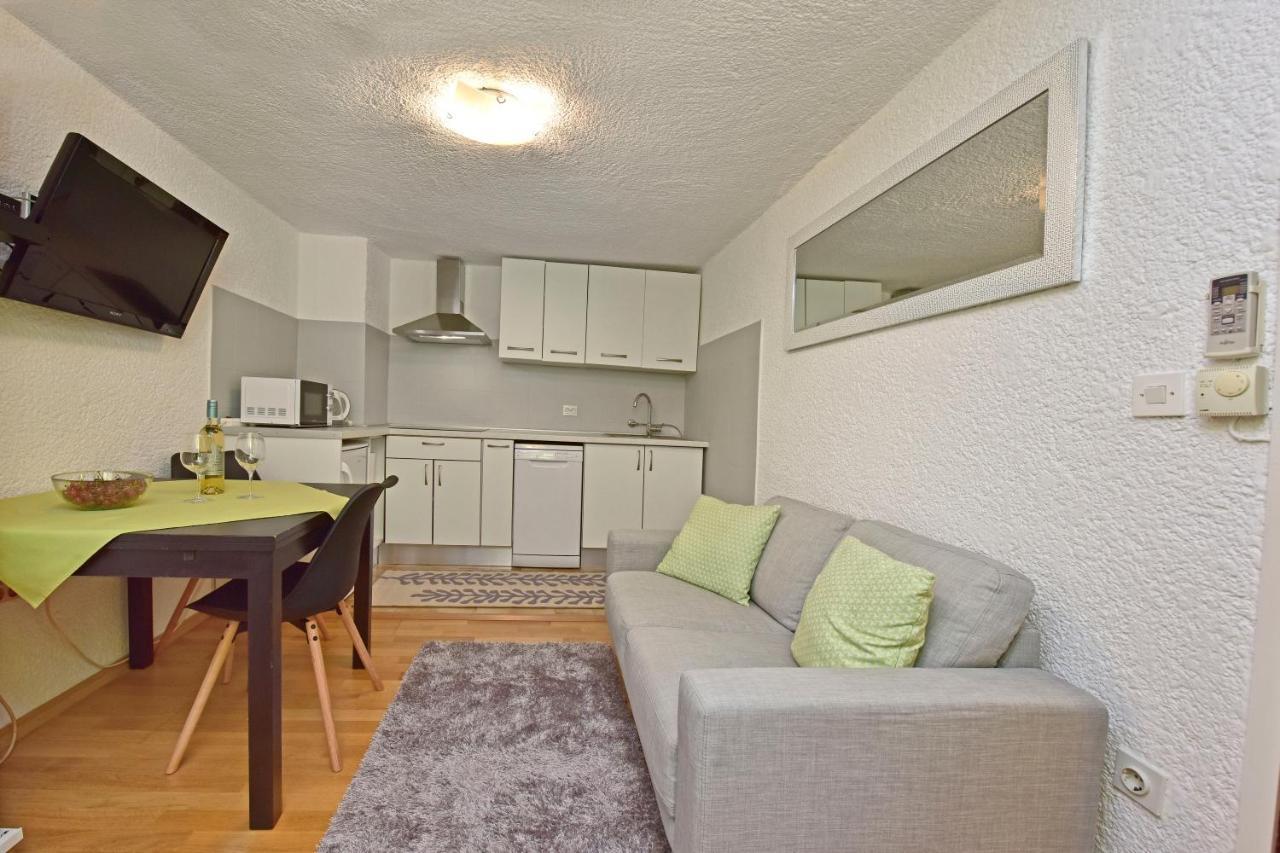 Apartment Corta City-Centre Poreč Exteriör bild