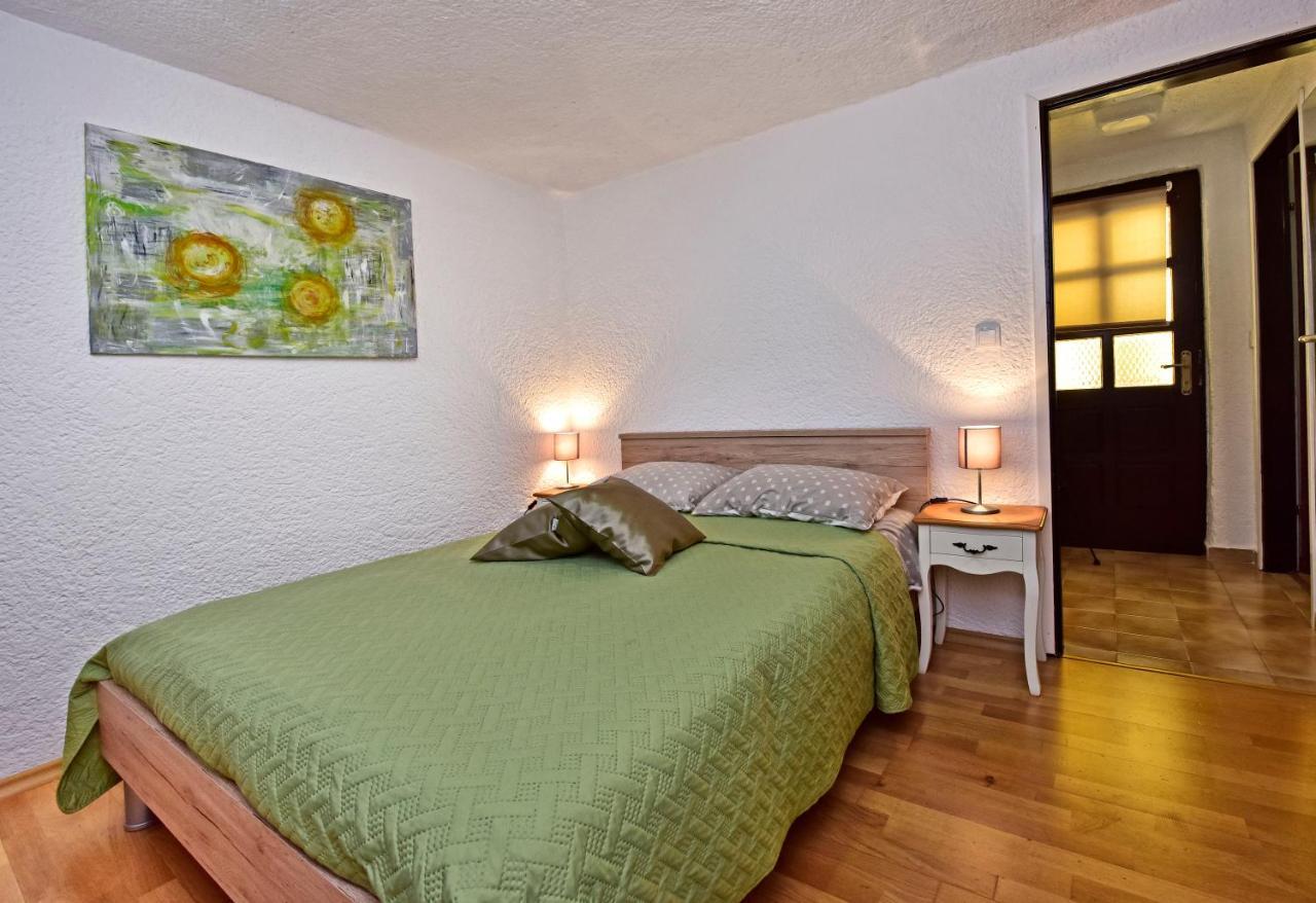 Apartment Corta City-Centre Poreč Exteriör bild