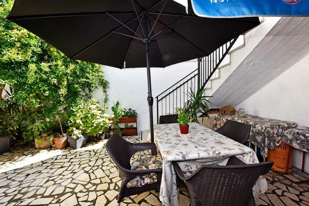 Apartment Corta City-Centre Poreč Exteriör bild